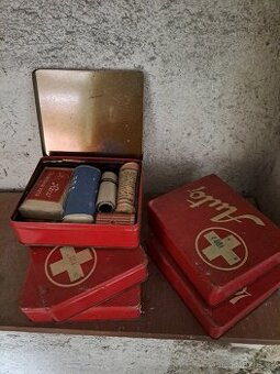 Auto lékárnička