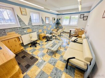 Prodej provozovny s parkovištěm, celková výměra 99 m2 - ulic