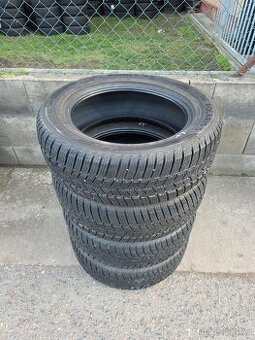 215/60/17 Xl zimní pneumatiky 2x Barum 2x Nokian