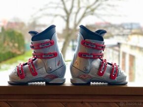 Prodám lyžařské boty Nordica - stélka 22cm