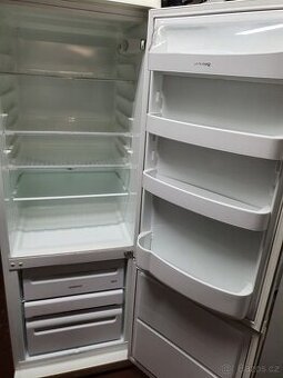 velká lednice + mrazák 3 šuplíky a DOVOZ