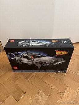 LEGO 10300 Stroj času z Návratu do budoucnosti