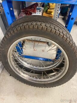 Kola jawa californian, Barum