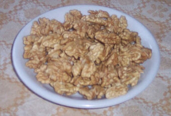 loupané ořechy - - - viz text a foto