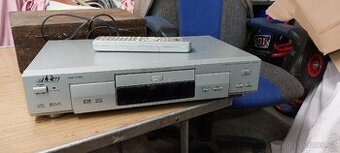 dvd přehrávač