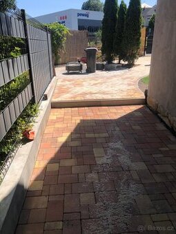 Pokládka zámkové dlažby a výkopové práce - 1