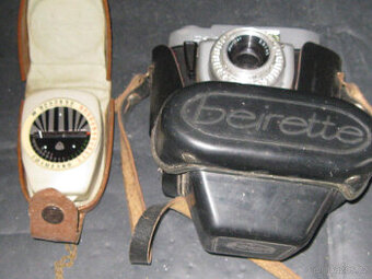 Funční fotoaparát  na kinofilm+expozimetr-pro sběratele