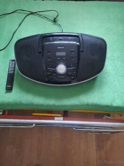 Radio s CD, USB, AUX