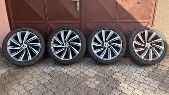 Alu kola Perseus R18