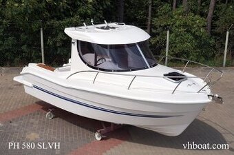 Motorový kajutový čln, loď PH 580