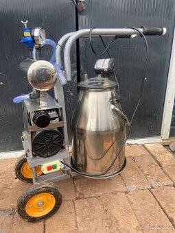 Dojička pro krávy / kozy