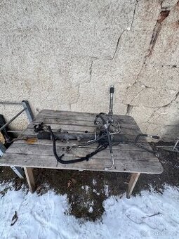 Prodám Řídící mechanizmus,servořízení z BMW e60-e61