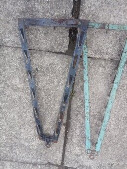 Nástěnný věšák