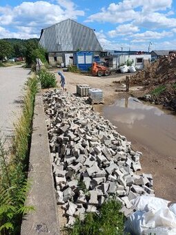 Prodám zámkovou dlažbu