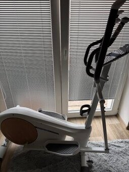 Elipticky trenažer DOMYOS 540