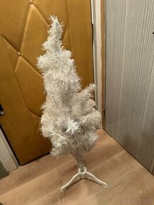 Stromeček bílé výška 110