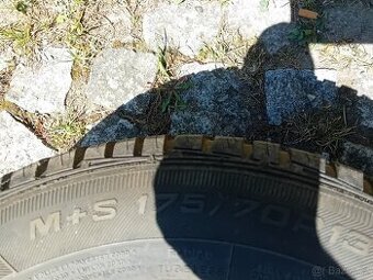 Pneu 175/70/13