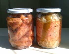 Domácí potraviny - sádlo, utopence, pečenáče, houby a čaj