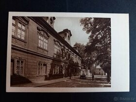 Staré pohlednice – Praha, Velkopřevorský palác; Valdštejnská - 1