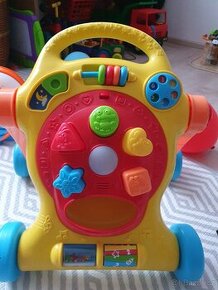 Detske choditko s aktivitami a melodiemi