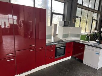 Kompletní kuchyň se všemi spotřebiči