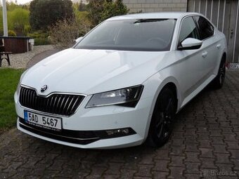 Škoda Superb 2.0 TDI 110 KW Xenon,Manuál,Zachovalé