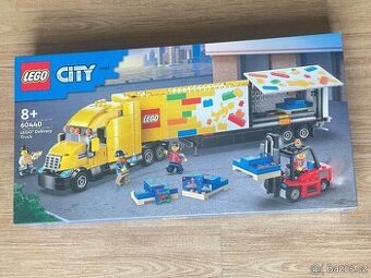 LEGO® City 60440 - Žlutý kamion doručovací služby - 1