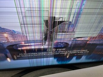 Televize LG s rozbitou obrazovkou