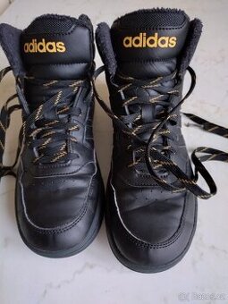 Dívčí zimní boty Adidas 37 a 1.3