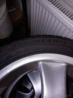 Alu kola wv golf 4,5×100 s pneu 225/45-17