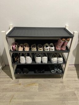 IKEA | bílý nerez botník TJUSIG & podložky BAGGMUCK