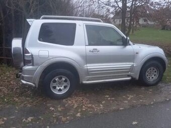 Mitsubishi Pajero 3.2 121kw manual