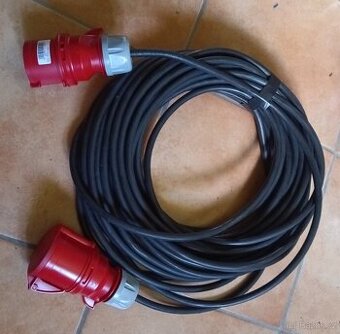 prodlužovací kabely 220-230V - 380-400V