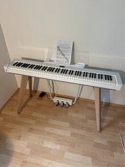 Prodám digitální piano Casio Privia PX-S7000 v bílé barvě –