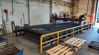 Plazmový řezací stroj PIERCE RUR 2700 GP