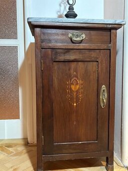 Skříňka starožitná s mramorovou deskou