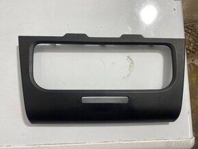 VW Golf 6 - Rámeček Climatronic