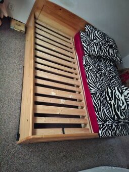 Manzelska dvojpostel + nocni stolek zdarma