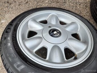 Originální alu disky Opel 15" Supet Stav .Krásné pneumatiky