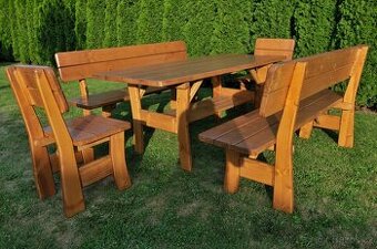 Dřevěný zahradní nábytek z masivu