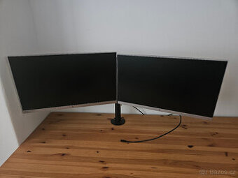 Sada HP monitorů (dock) + stojan