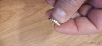 Zlatý prsten 14karát.