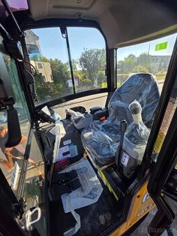 Minibagr Caterpillar 301.6