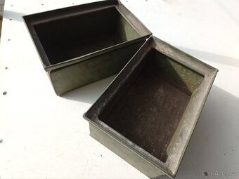 Zásobníky plechové