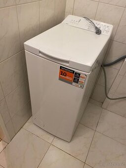 Indesit volně stojící vrchem plněná pračka: 5,0 kg - BTW L50