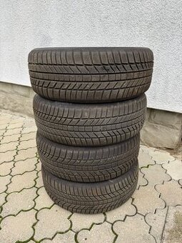 Zimní pneu Continental 215/55/r17 TS870P