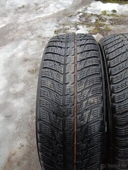 Zimní pneu 215/70/16 Nokian