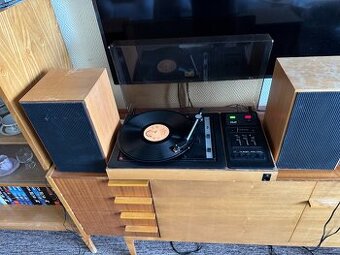 Gramofon Tesla NZC 160