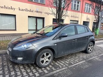 Fiat Bravo 1.9 JTD Rok 2009. Klima, ALU kola, zimní pneu