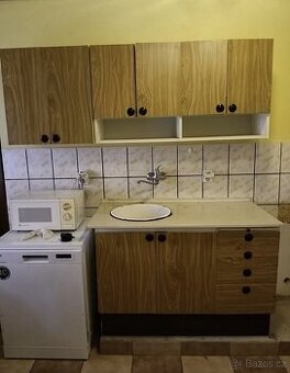 Kuchyňská linka s dřezem